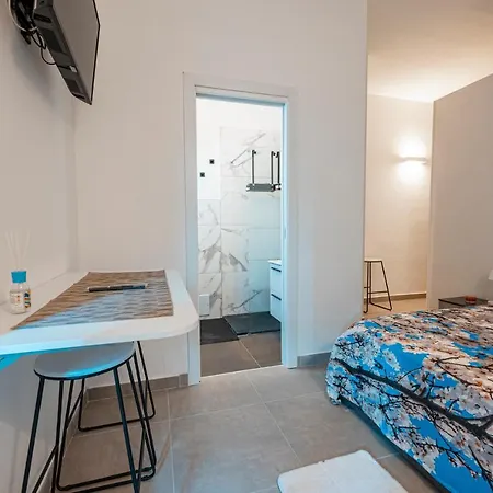 La Mandorla Luxury Bed & Breakfast